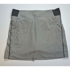 Athleta Brooklyn Gray White Stripe 16" Skort Comfort Waist 4 Pockets Size 10 EUC